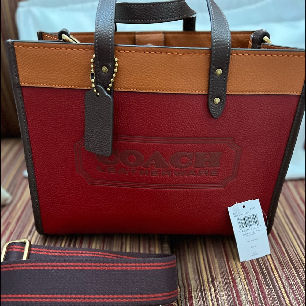 Coach Badge Tote  Bag C0777 Field Tote 30